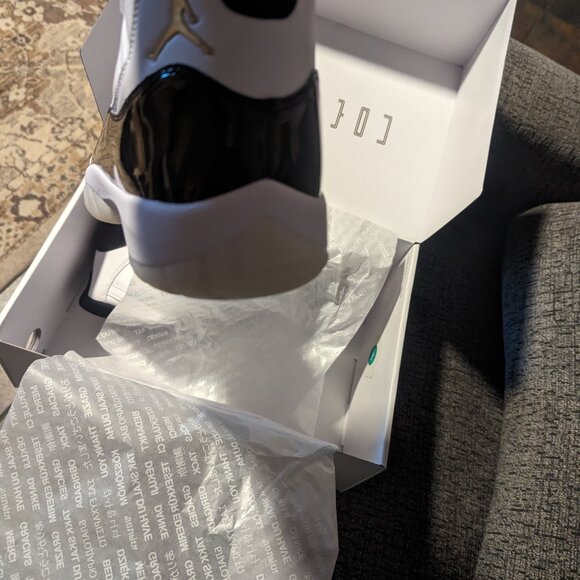 Brand New Air Jordan 11 Gratitudes December 2023 Release - Picture 8 of 16